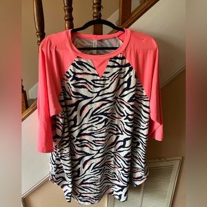 Emerald Animal Print 3/4 Sleeve Top